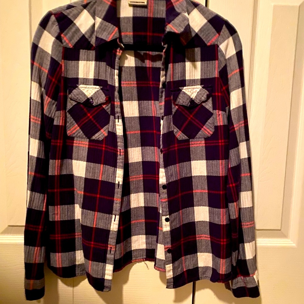 Noisy May Button-Up Shirt